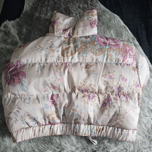 SELKIE The Yorkshire City Shabby Chic Floral Marshmallow Puffer Coat - Picture 10 of 12